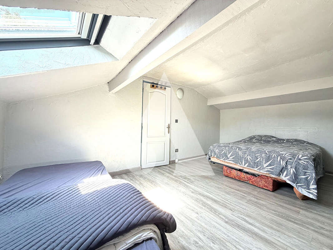 Demeure rare de prestige sur la commune d'Aingeray 5 pièces 145 m² - photo 8