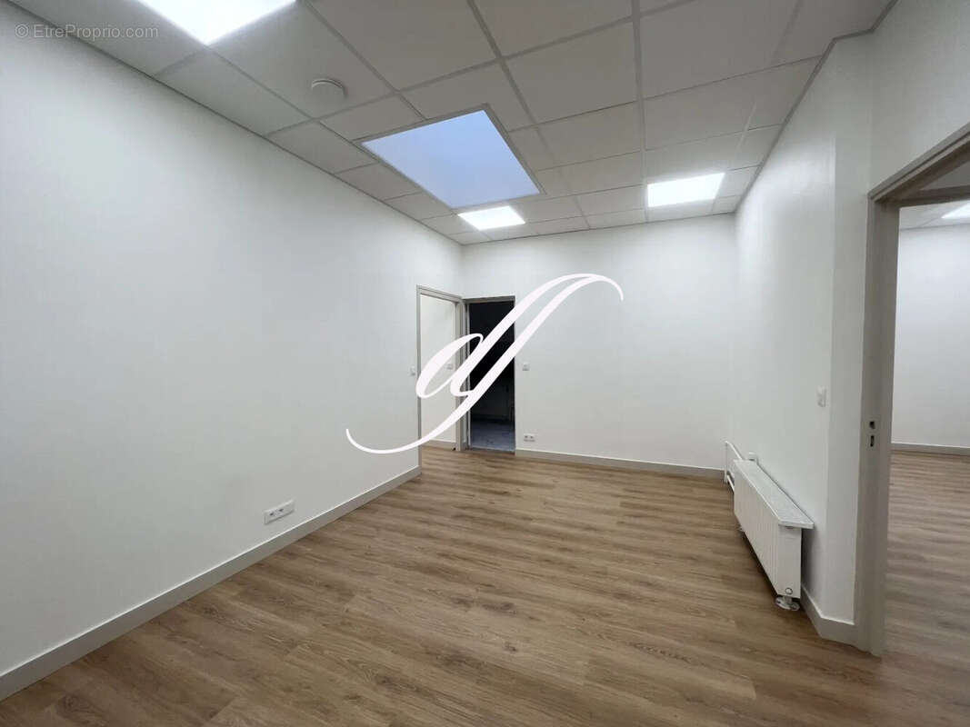 Commerce à PARIS-15E