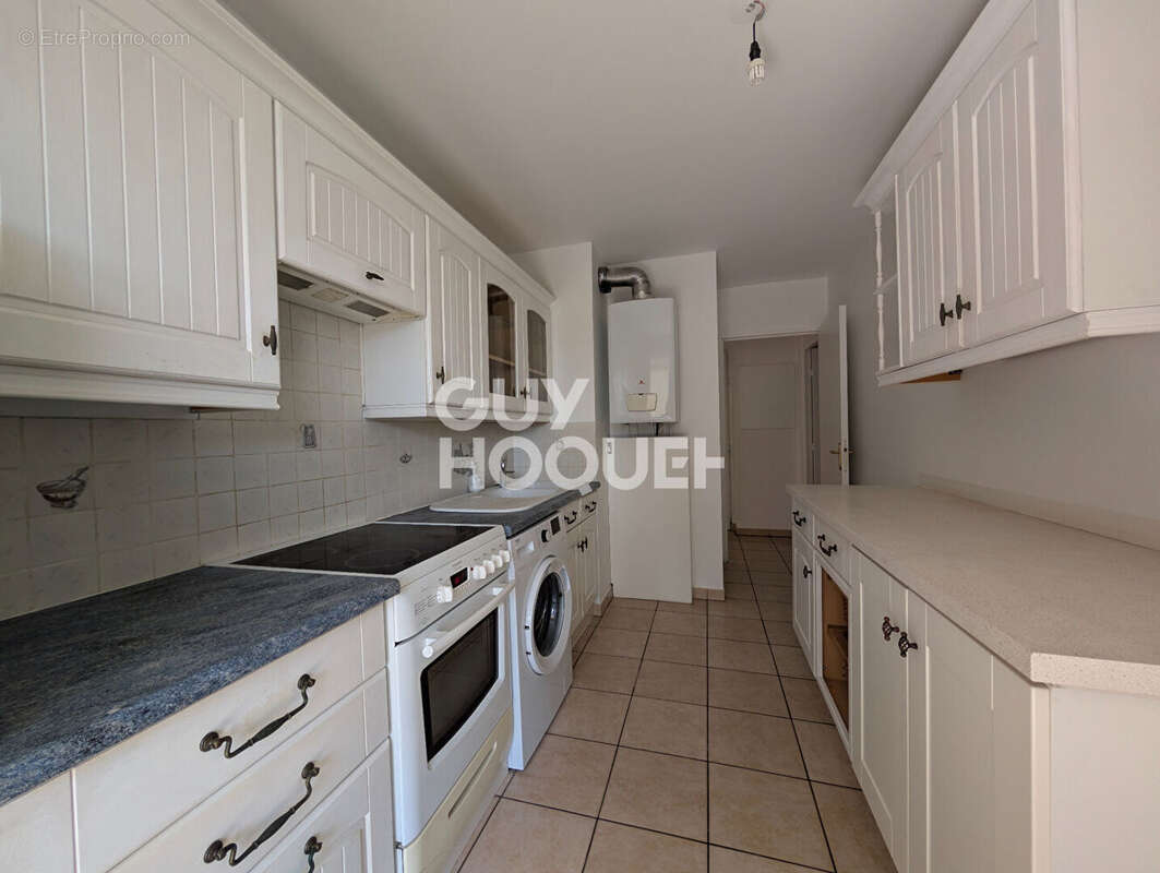 Appartement à DECINES-CHARPIEU