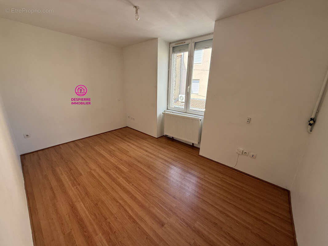 Immeuble - 4 appartements - - photo 8
