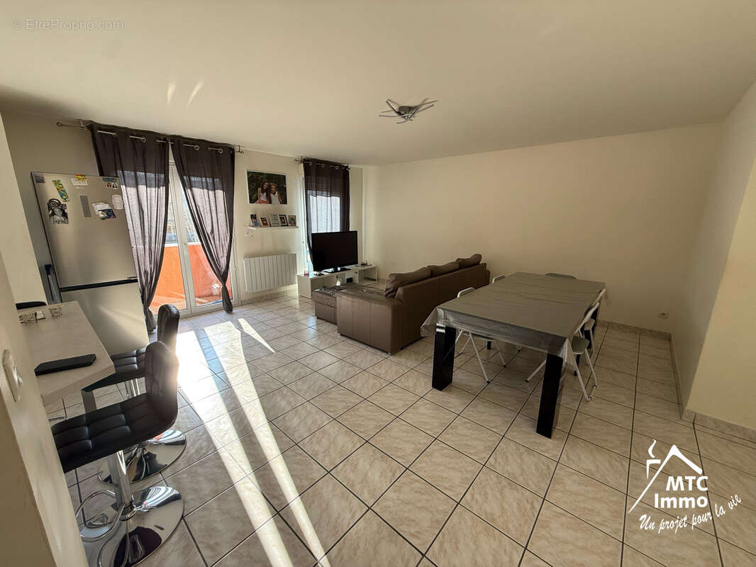 Appartement à CHARVIEU-CHAVAGNEUX