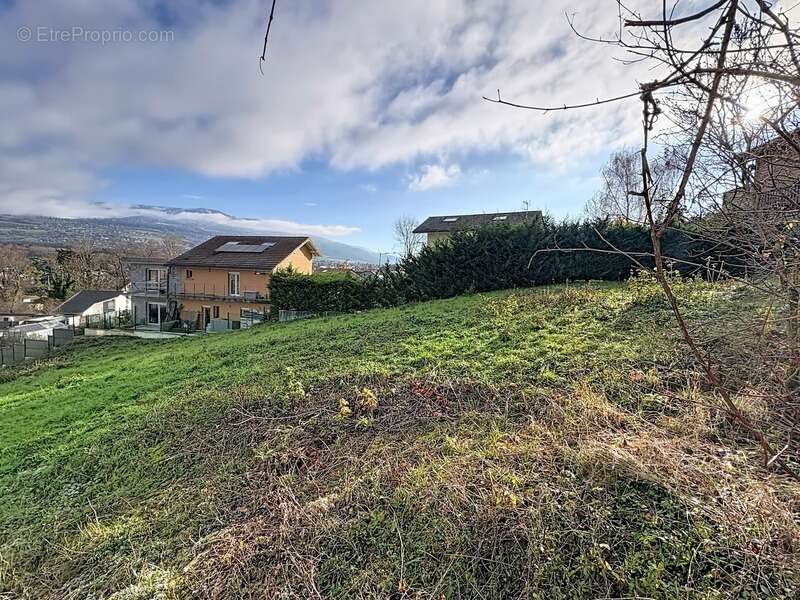 Appartement à VETRAZ-MONTHOUX