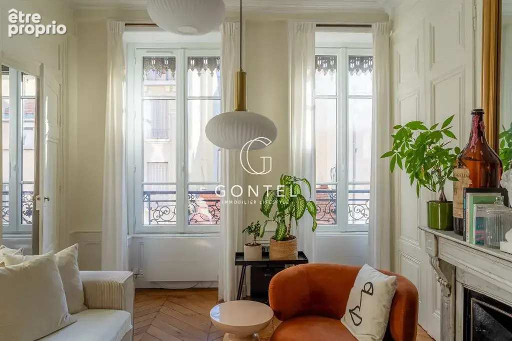 Lyon 6ᵉ – Rue Molière, Appartement rénové à deux pas de la place Maréchal Lyautey - photo 3