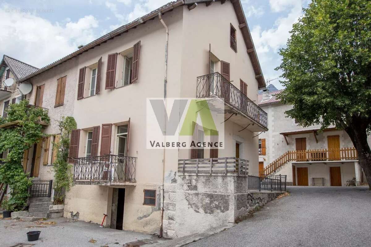 Maison à Villeneuve d' Entraunes - photo 16