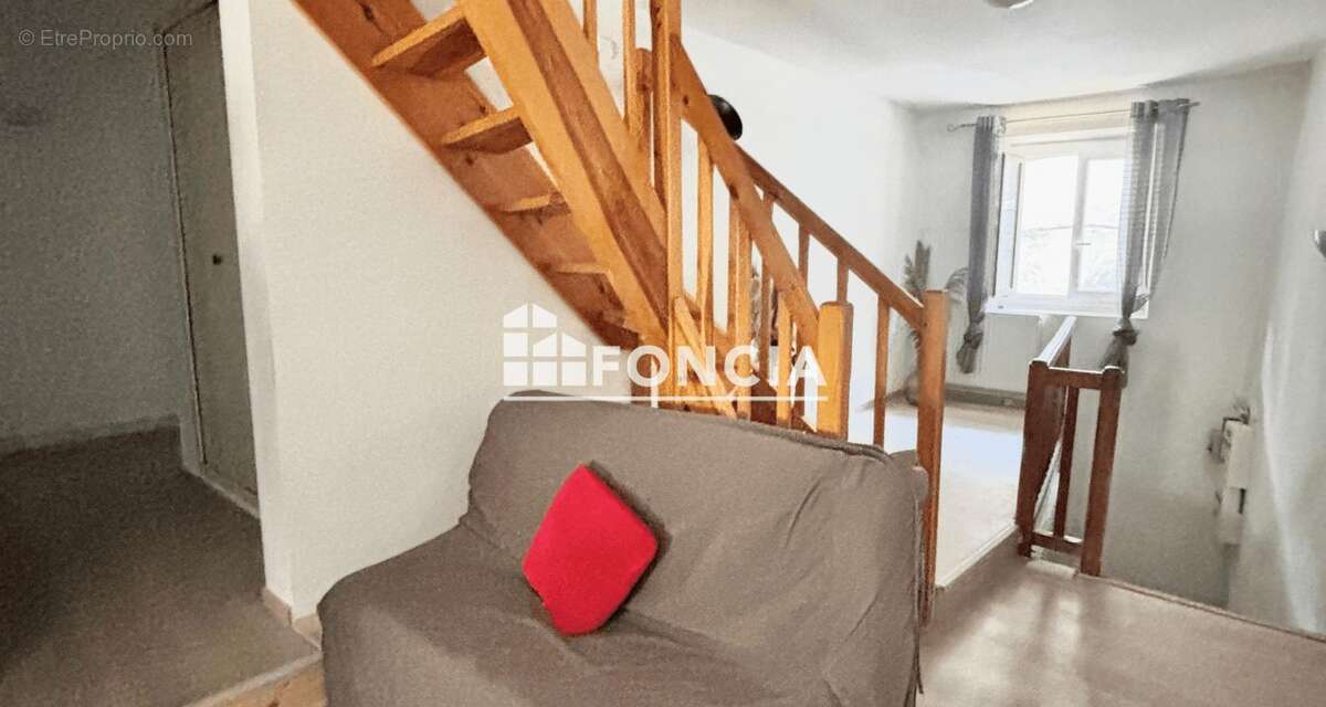 Maison à SAINT-CREPIN