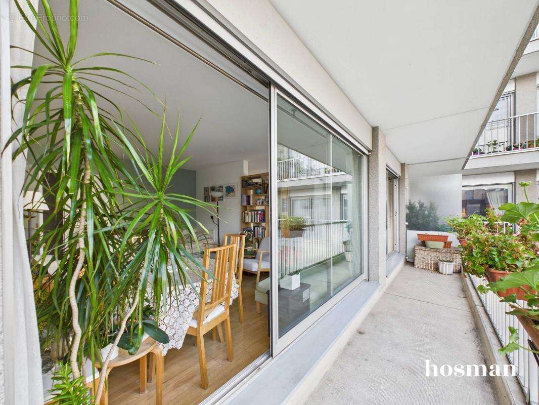 Appartement à PARIS-15E