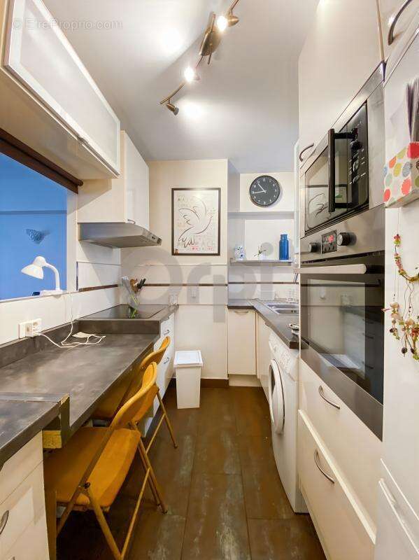 Appartement à PARIS-12E