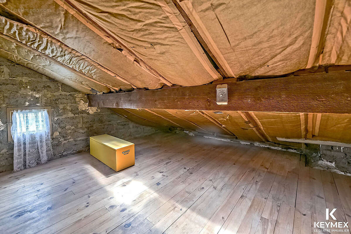 Argenteuil Maison de 4-5 pièces + dépendance sur 316m2 de terrain clos. - photo 9