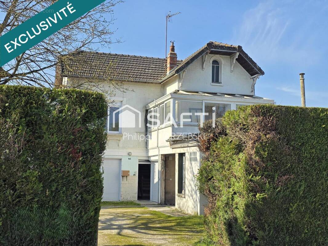 Photo 1 - Maison à ROMILLY-SUR-SEINE