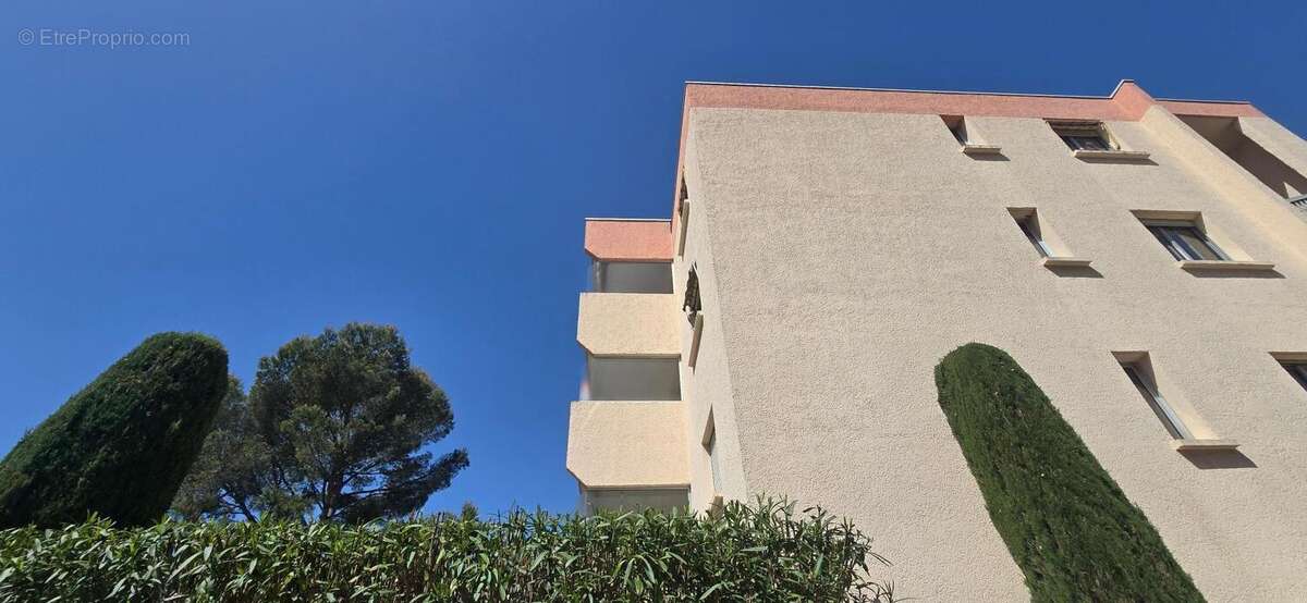 Appartement à LE CANNET