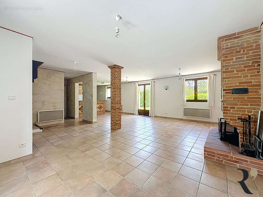 Maison à SAINT-ORENS-DE-GAMEVILLE