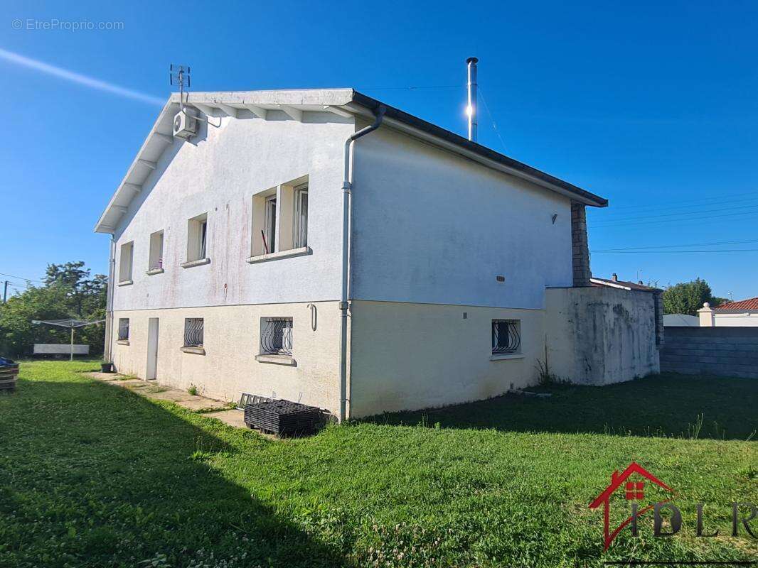 Maison à ECLARON-BRAUCOURT-SAINTE-LIVIERE