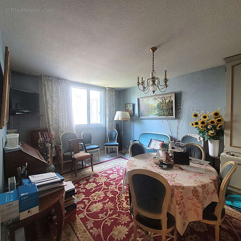 Appartement à LES ULIS