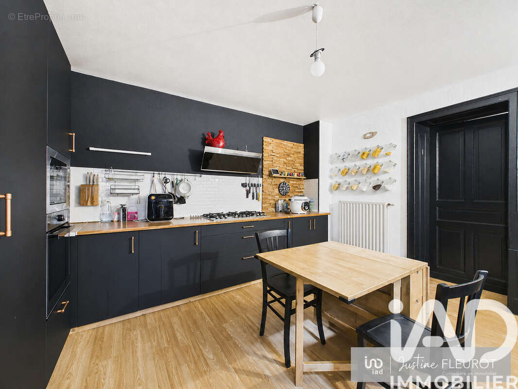 Maison 199 m² à Le Val-D'ajol  - photo 6