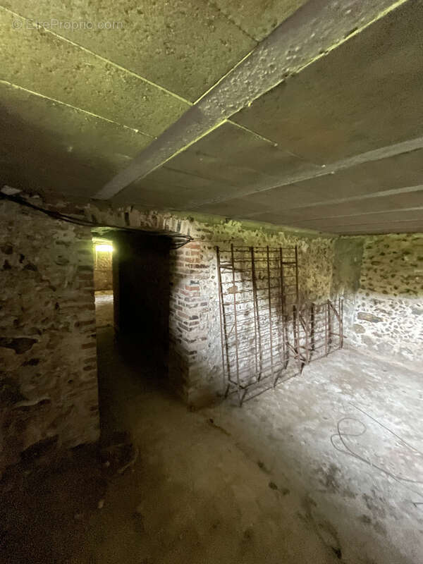 Maison à CHAMPROND-EN-GATINE