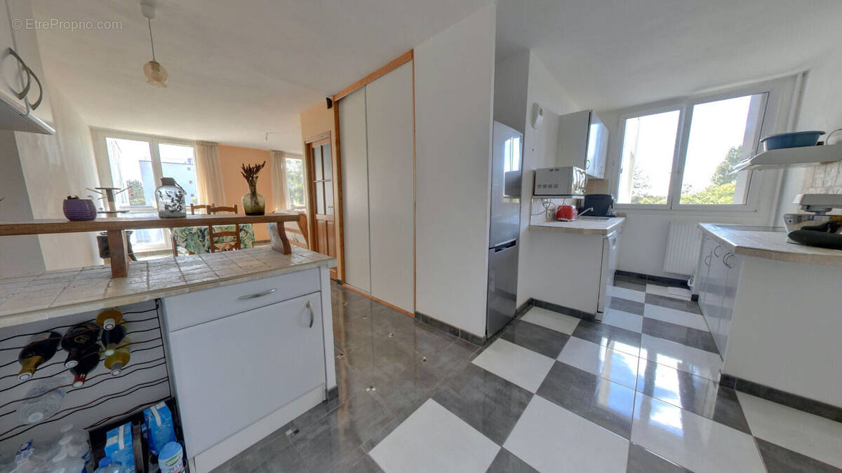 Appartement à ROISSY-EN-BRIE