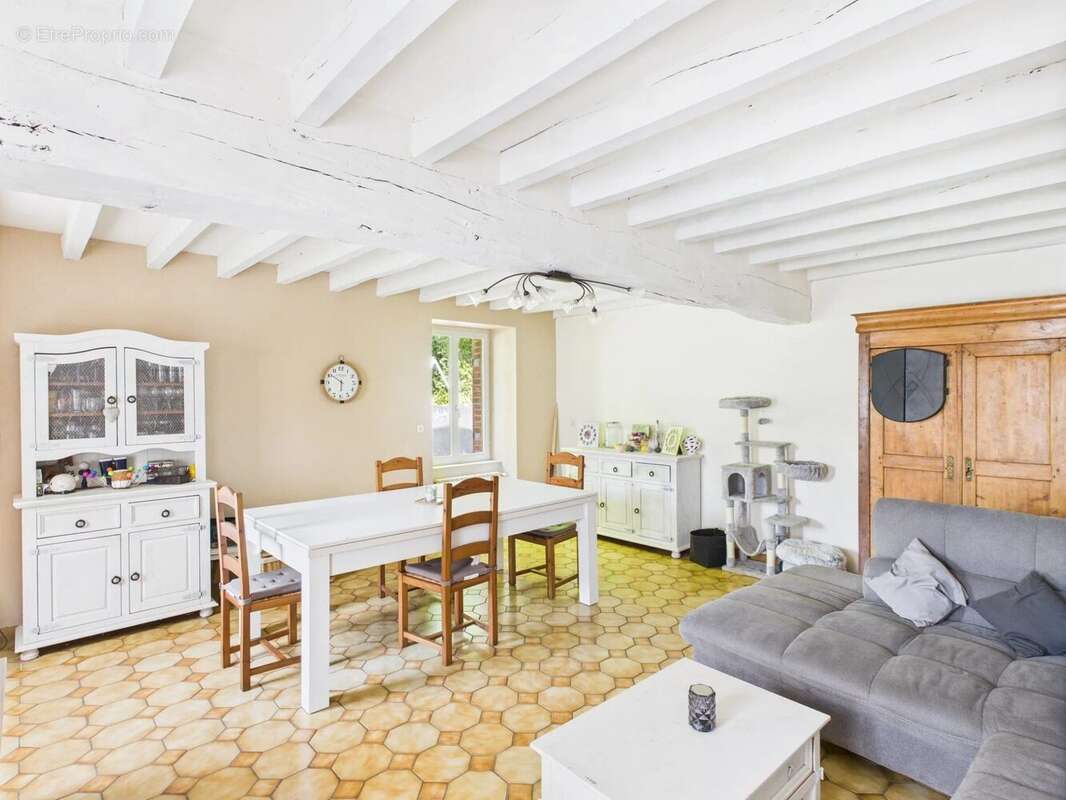 Maison à VALLANT-SAINT-GEORGES