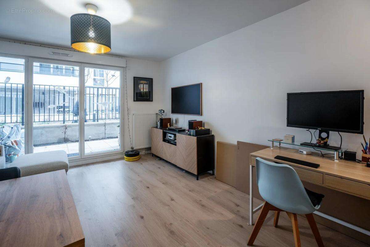 Appartement à EPINAY-SUR-ORGE