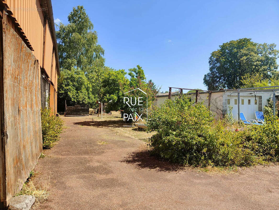 Maison Saint Gervais Les Trois Clochers 304.50 m2 - photo 3