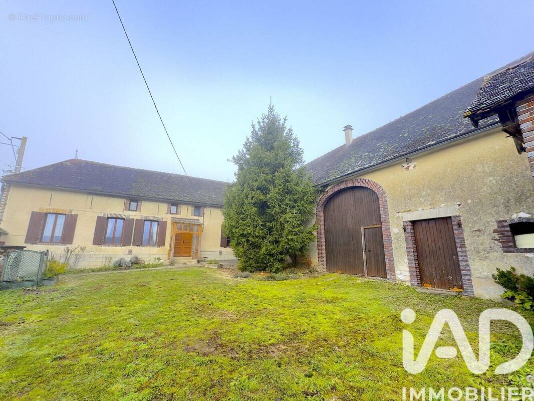 Photo 1 - Maison à NEUVY-SAUTOUR