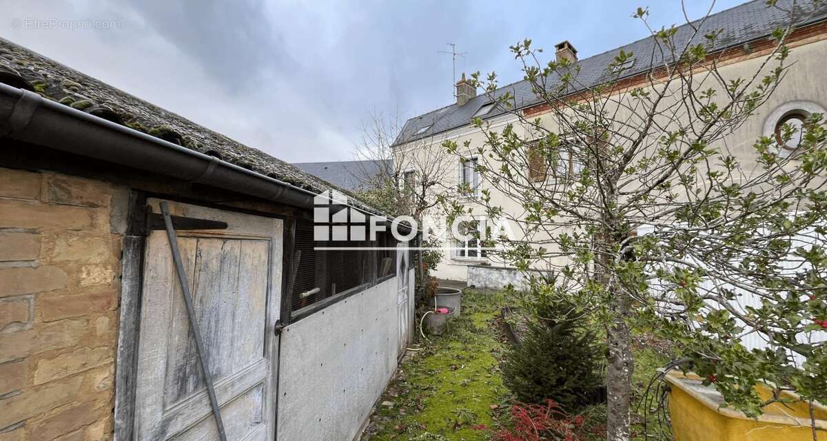 Maison à TUFFE