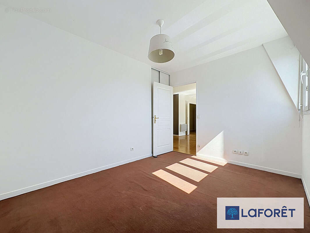 Appartement à LE PLESSIS-TREVISE