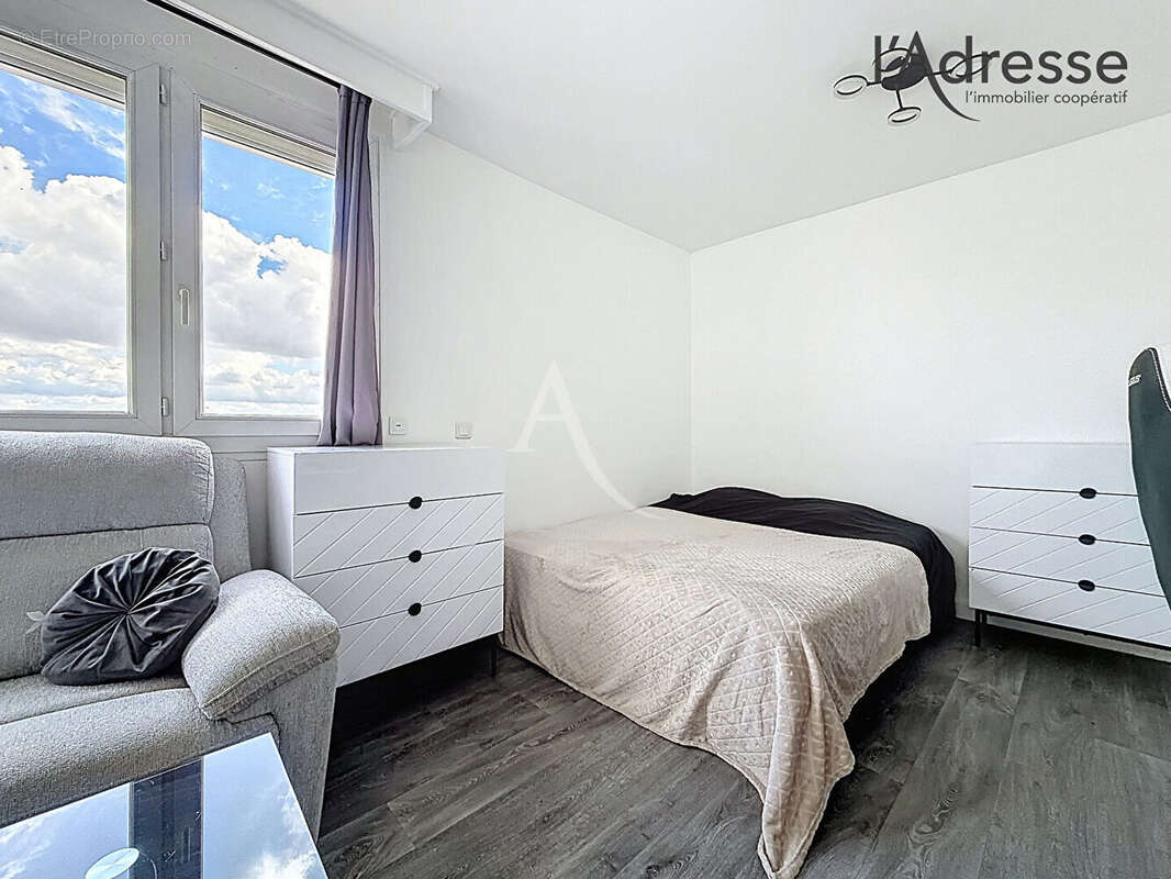 Appartement à SURESNES