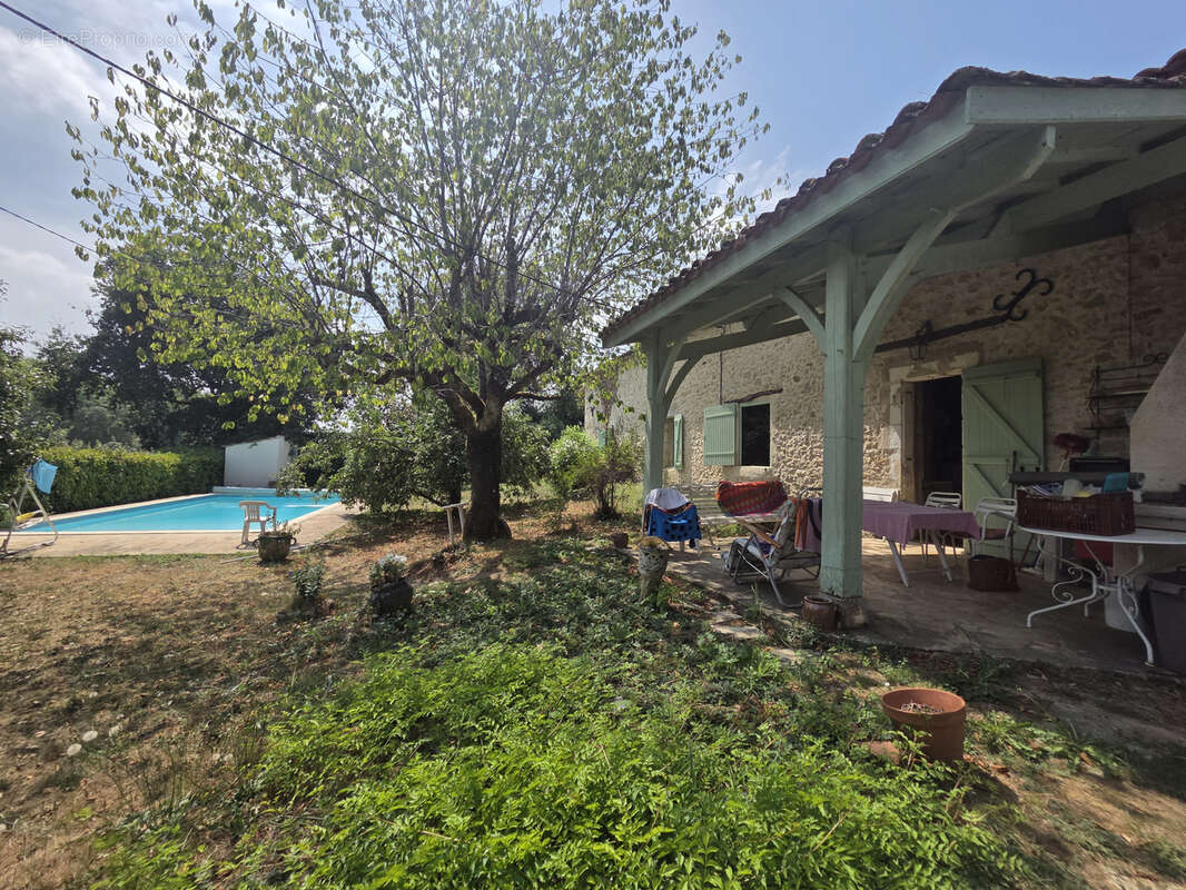 Maison de campagne en pierre du XVII? siècle avec piscine   À 5 minutes de Villeneuve-sur-Lot - photo 2