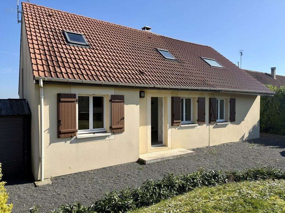 Maison à MONTEREAU-FAULT-YONNE