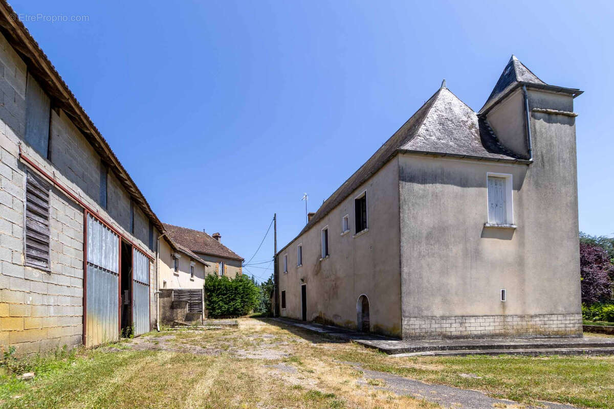 Maison à SAINT-MARTIAL-DE-NABIRAT