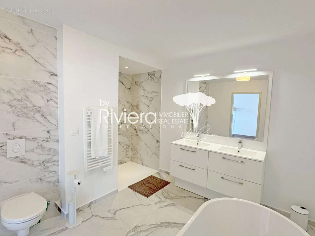 Appartement dernier étage à vendre à Cavalaire-Sur-Mer - photo 20