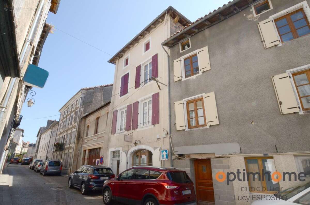  Opportunité Unique au Cœur du Village Historique de Confolens !  - photo 48