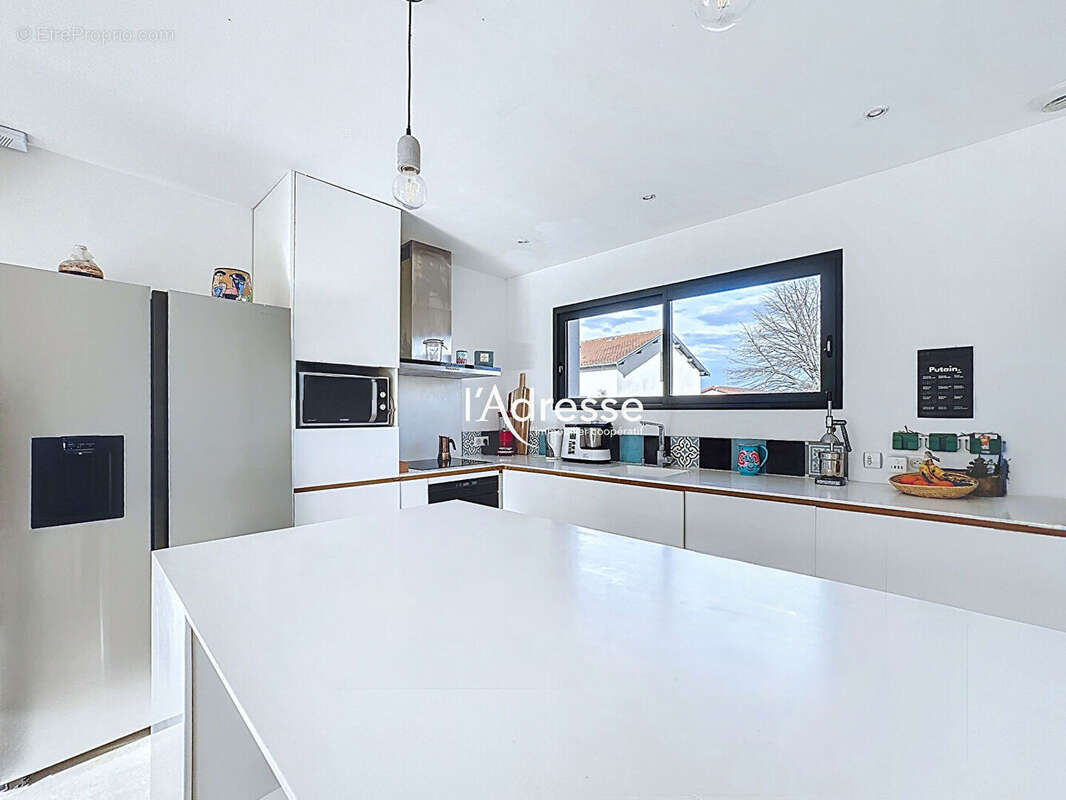 Exclusivité l'Adresse Immobilier - Tournefeuille - Maison T5 de 154m² sur un Terrain de 607m². - photo 8