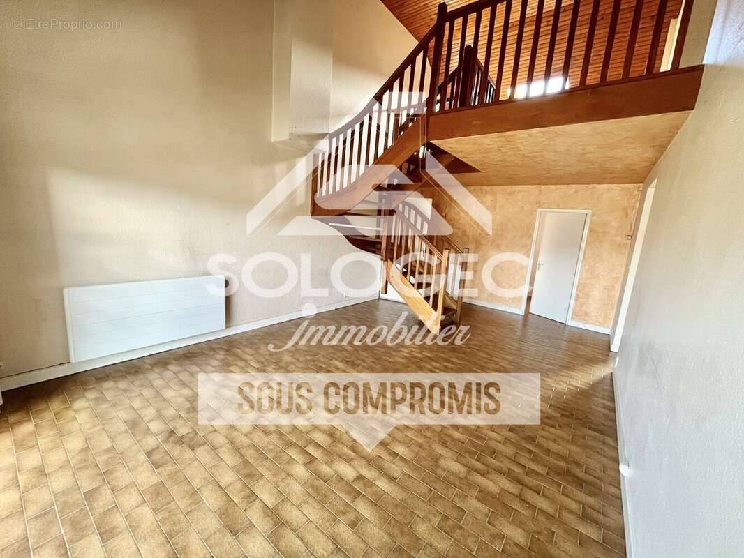 Appartement à MARVEJOLS