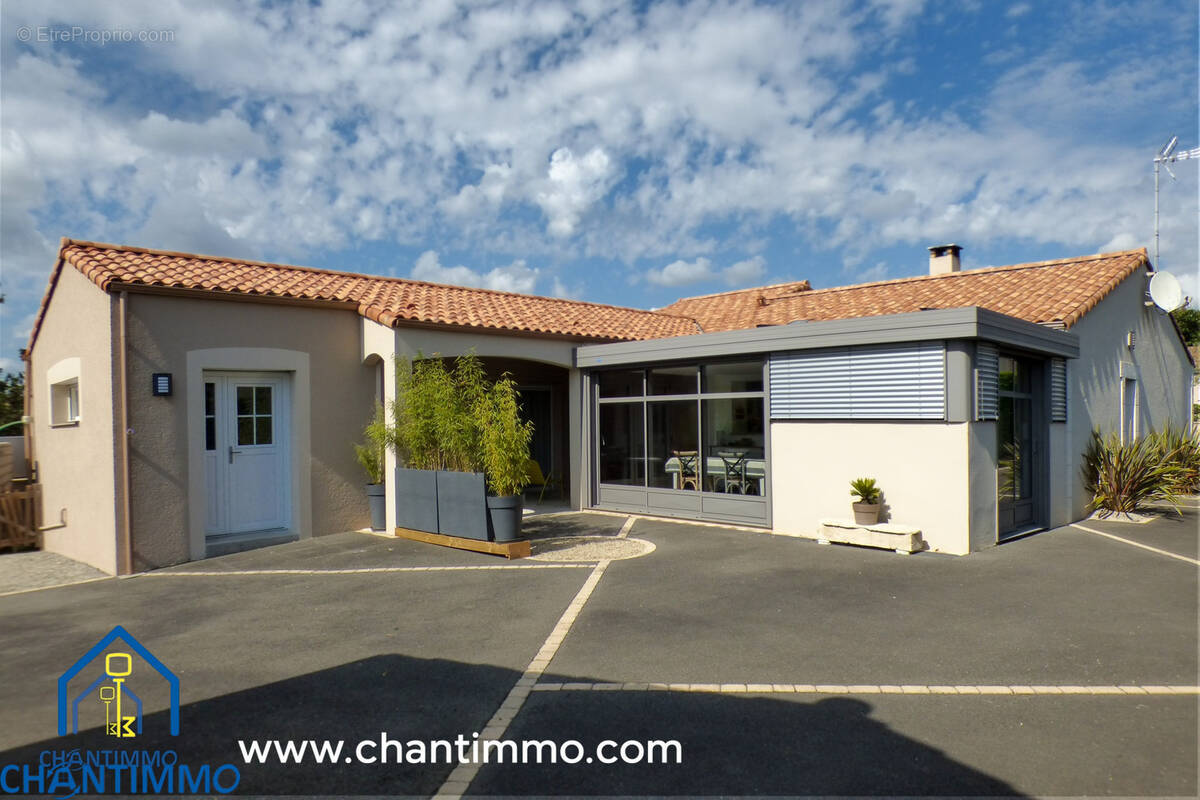 Maison à LA CHATAIGNERAIE