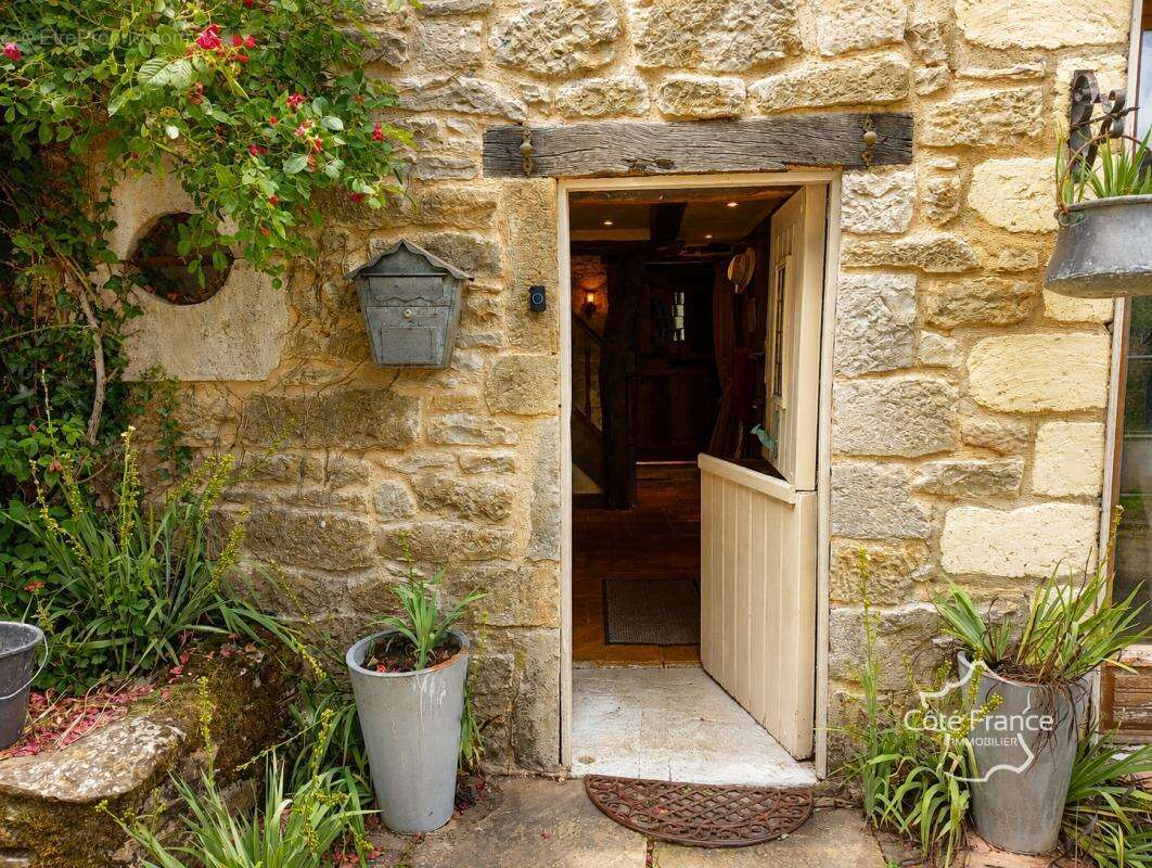 Charmante maison individuelle de style cottage avec son jard - photo 4
