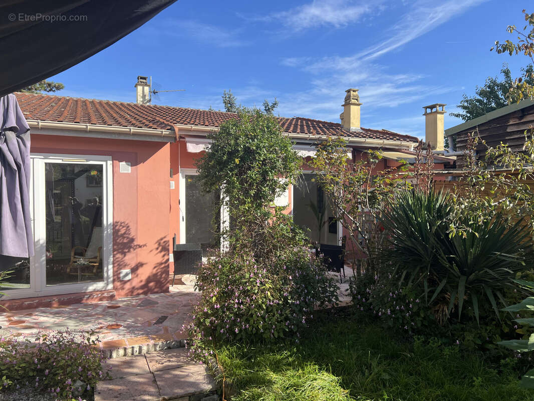 Maison à CHAMPIGNY-SUR-MARNE