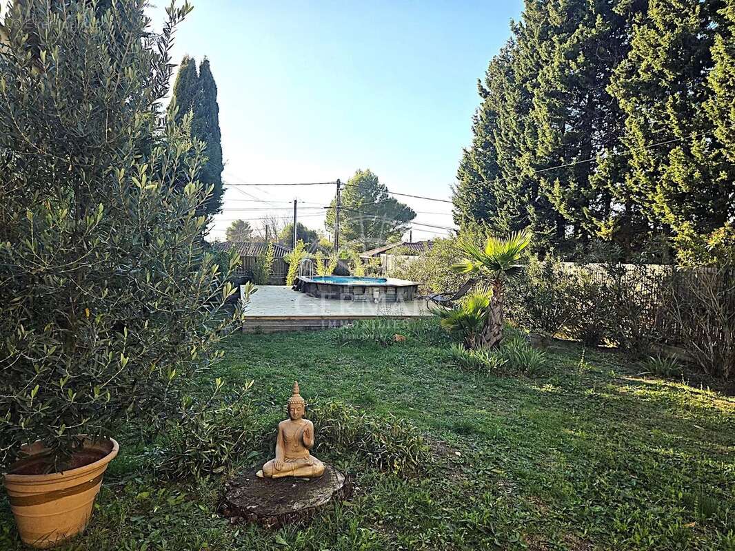 Maison à L&#039;ISLE-SUR-LA-SORGUE