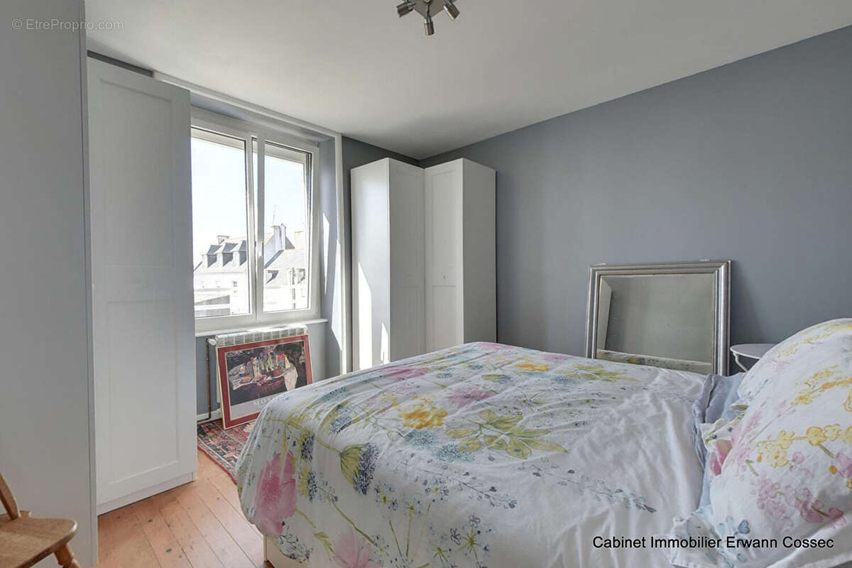 LECHIAGAT - Maison de 130 m² profitant d'une vue sur le port - photo 9