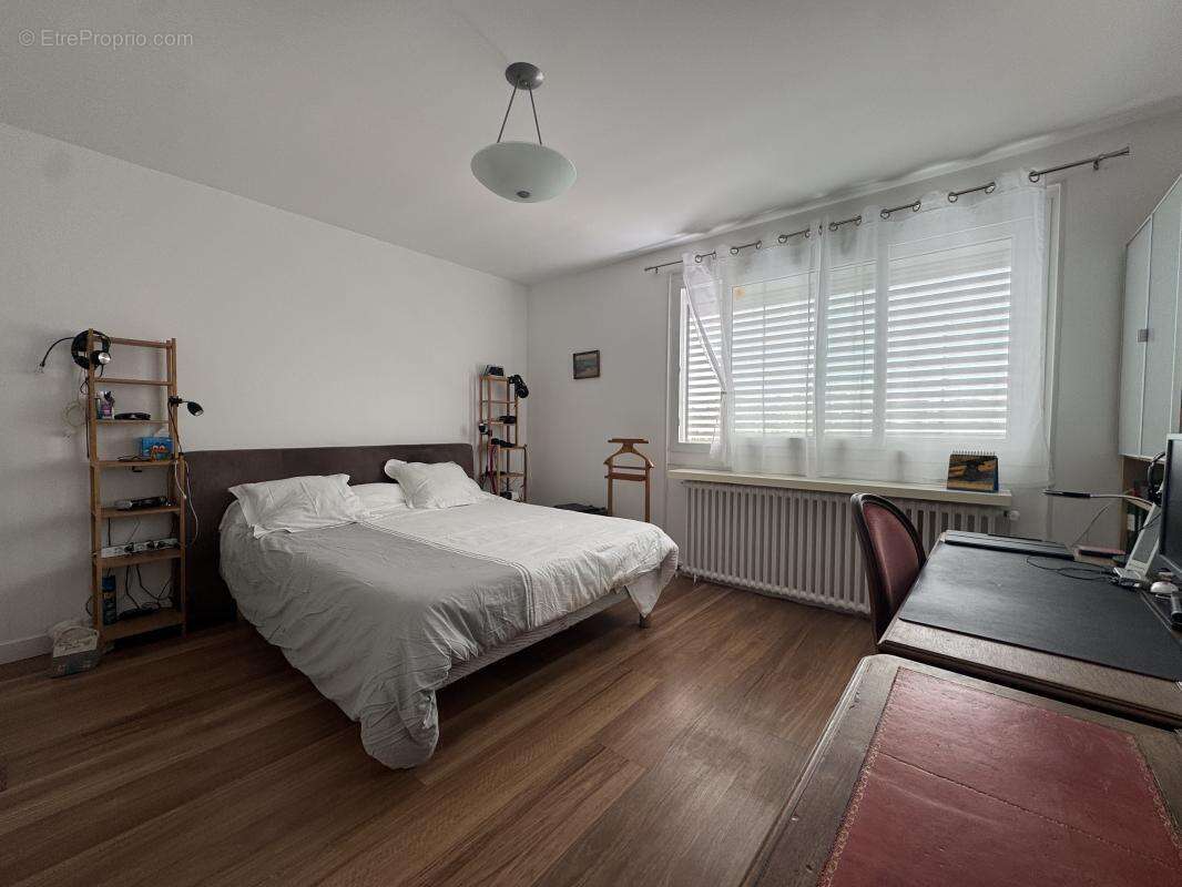 Maison 120 m² à Saint-Georges-De-Didonne  - photo 6
