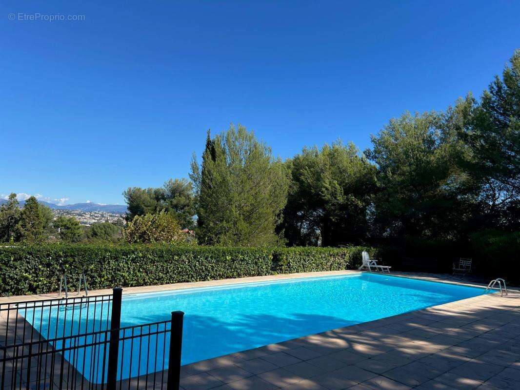 Appartement à VILLENEUVE-LOUBET