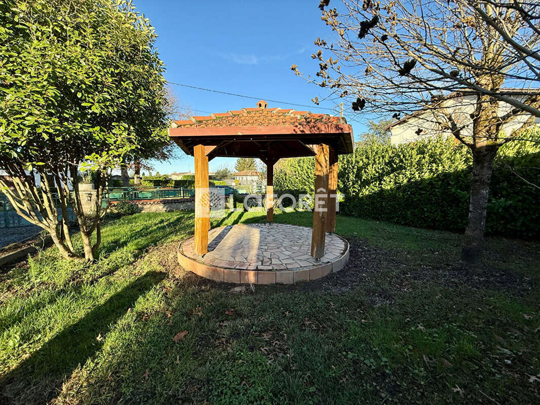 Maison à PUYBARBAN
