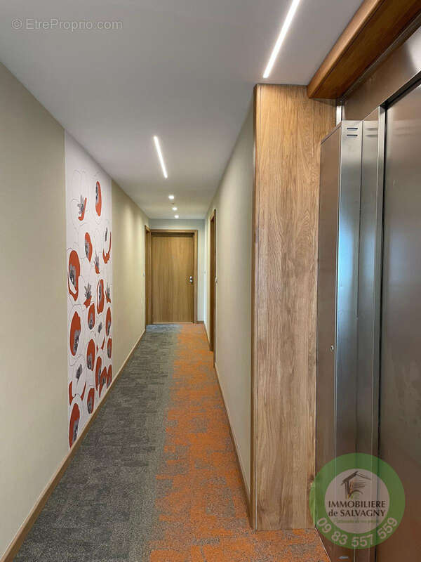 Appartement à CHARBONNIERES-LES-BAINS