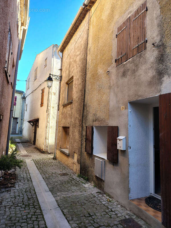 Maison à TAVERNES