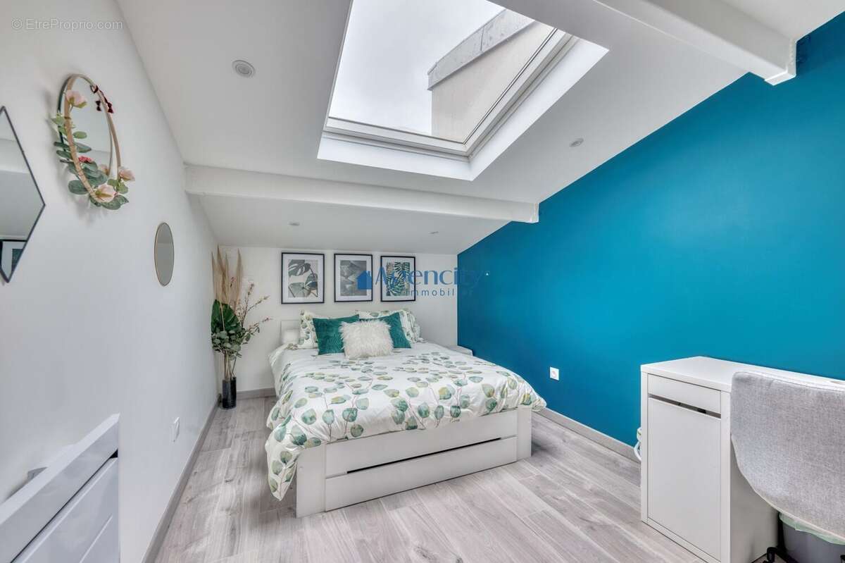 CHAMBRE  - Maison à CHAMPIGNY-SUR-MARNE