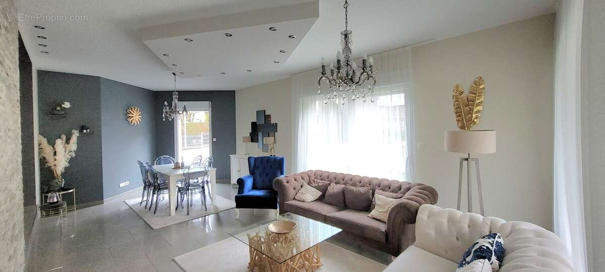 11 - Maison à SAINT-DIE-DES-VOSGES