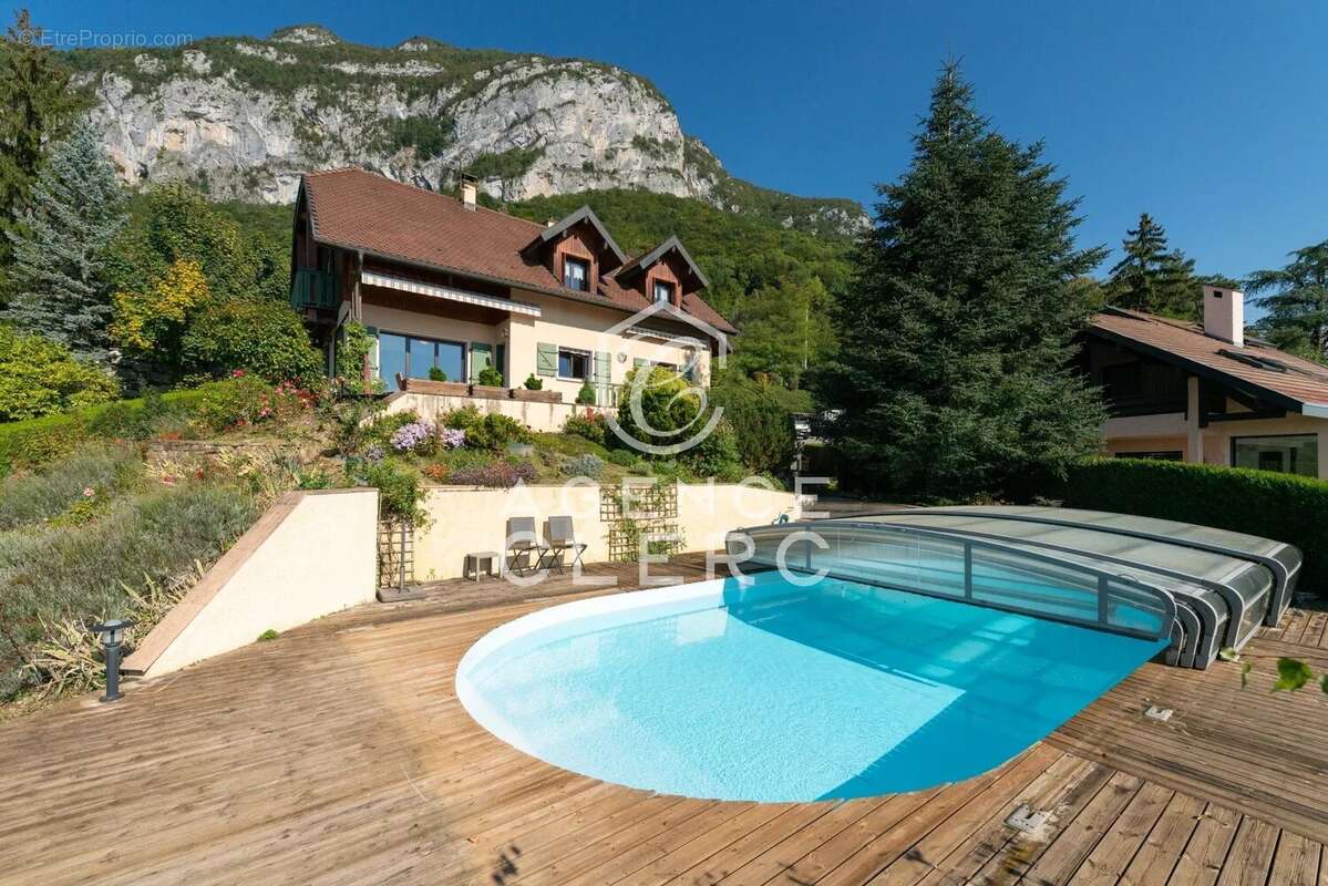 Maison à VEYRIER-DU-LAC