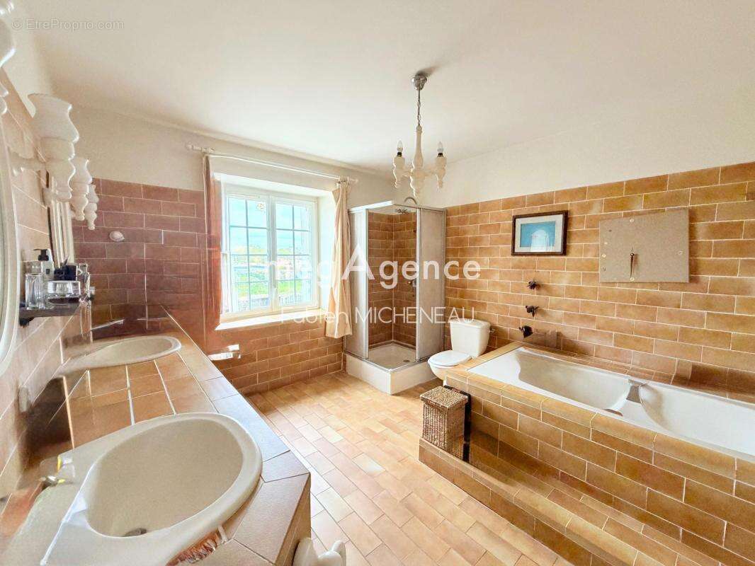 Maison à TREMENTINES