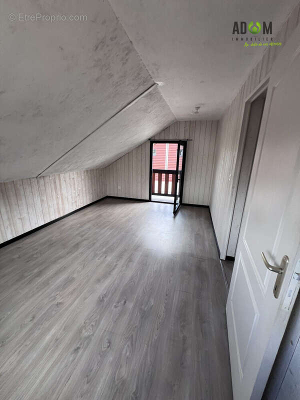 Chambre 1 - Maison à SAINT-PIERRE
