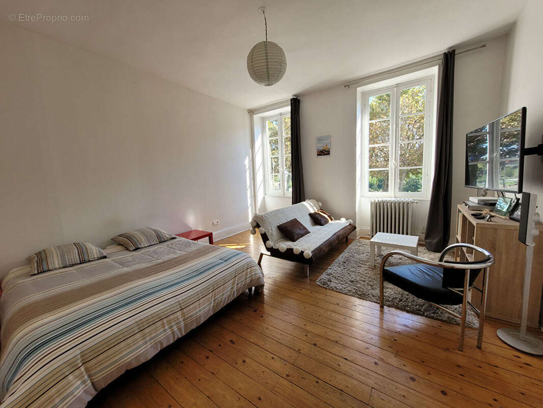 Appartement à SAINT-POURCAIN-SUR-SIOULE